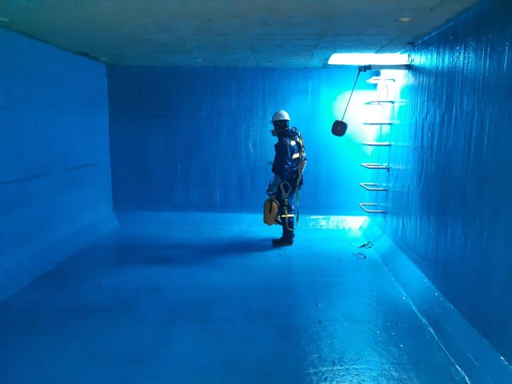 reparación de estanque de agua